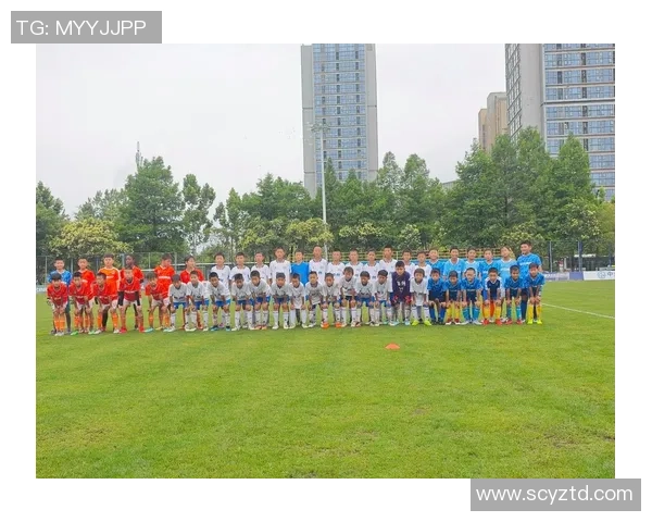 足球明星齐聚一堂共唱激情之歌传递梦想与团结的力量