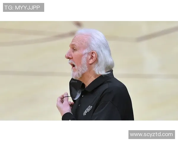 足球明星阿德来:从草根到巅峰的传奇之路与不懈追求